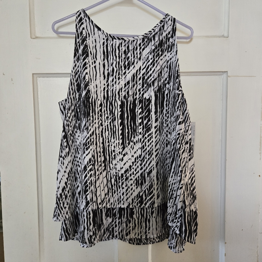 NWT Zac & Rachel Top - Picture 1 of 11